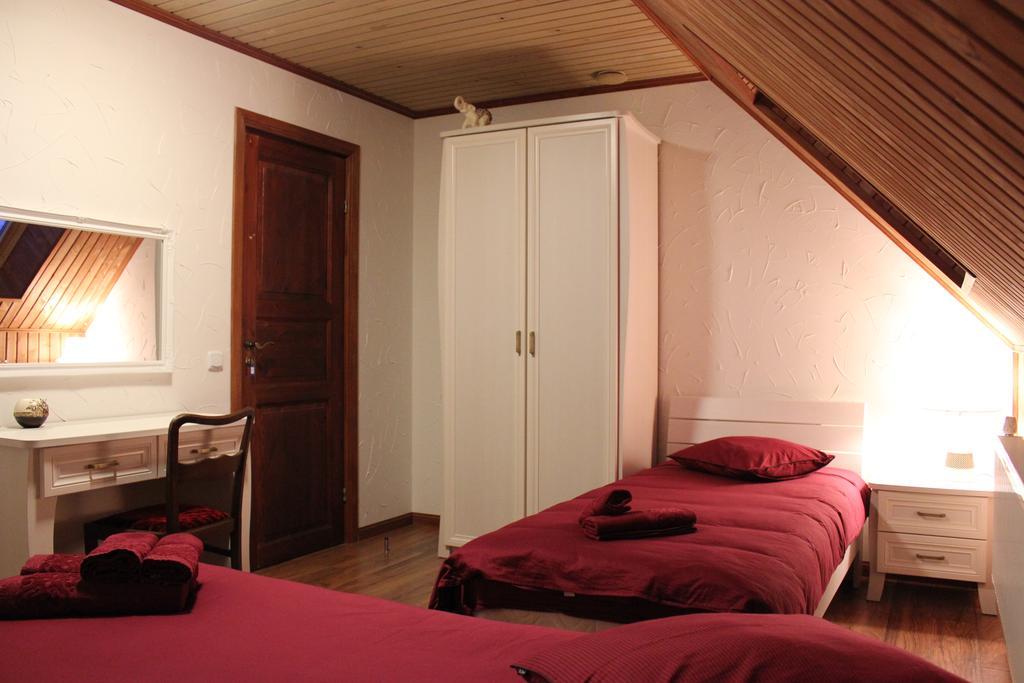 Krapi Guesthouse Treimani 客房 照片