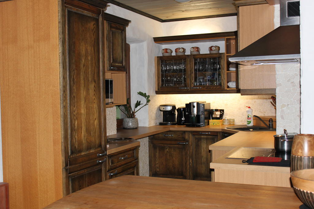 Krapi Guesthouse Treimani 客房 照片