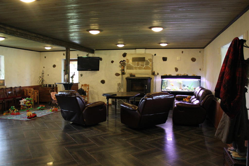 Krapi Guesthouse Treimani 客房 照片