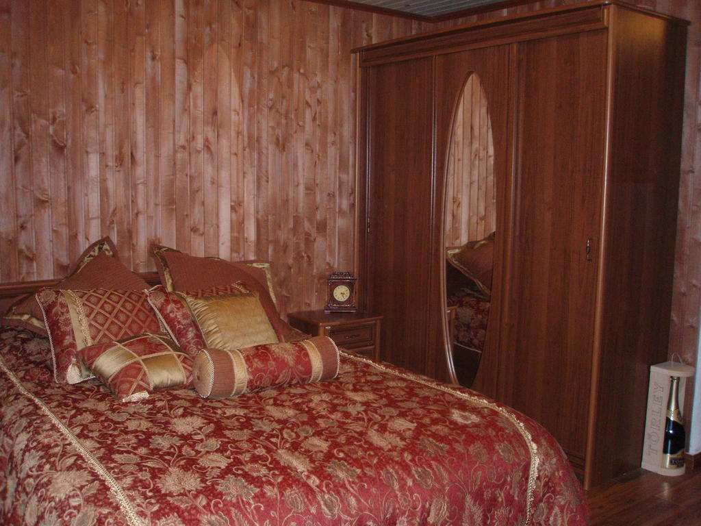 Krapi Guesthouse Treimani 客房 照片