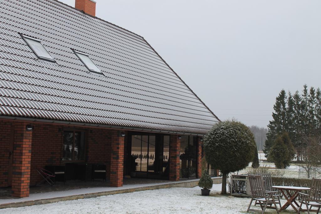 Krapi Guesthouse Treimani 外观 照片