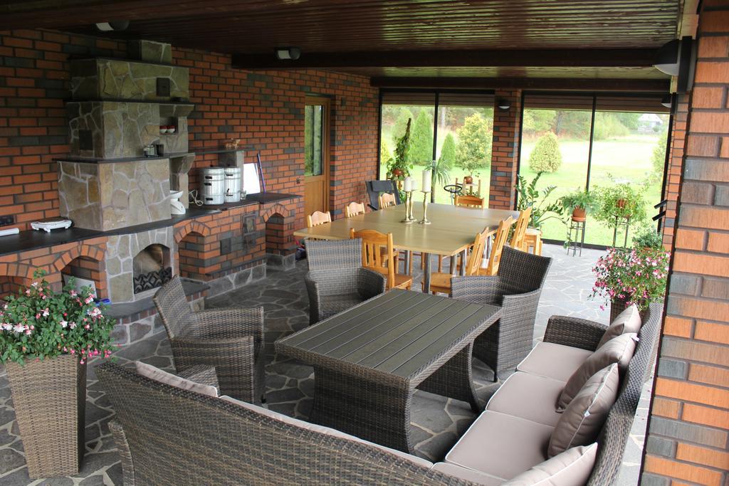 Krapi Guesthouse Treimani 外观 照片