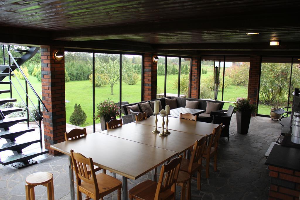 Krapi Guesthouse Treimani 外观 照片